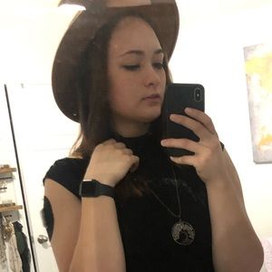 Meet your Posher, Sarah